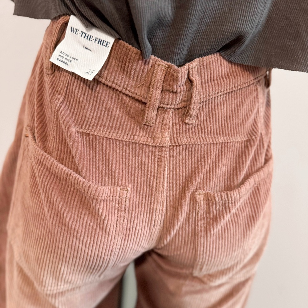 We The Free Good Luck Mid-Rise Cord Barrel Jeans in Emperador SZ 25 NWT - Picture 9 of 13